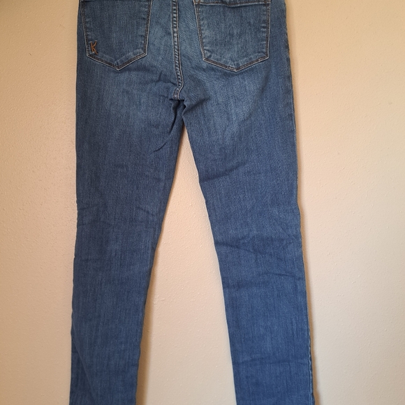 JEANS - Picture 4 of 16